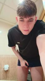panrro18 — Cam4 profile photo