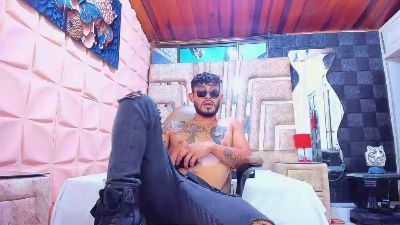 FerchoDanielxxl — Cam4 stream photo (Apr 2026)