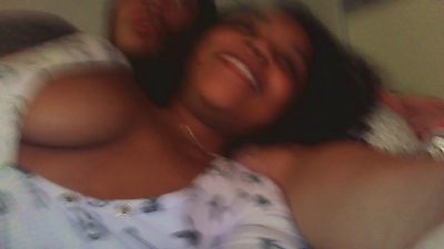 vibewithus — modelo de webcam en línea en cam4