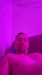 johnb87 — Cam4 stream photo (May 2026)