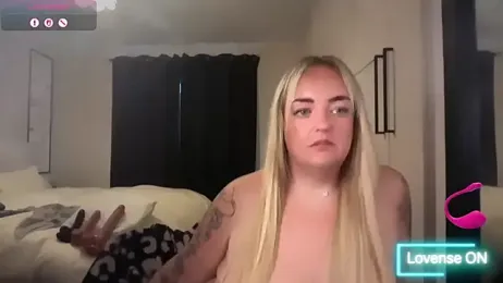 CurvyWetWife — stripchat