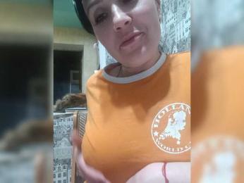 NikaNicole999 — modelo de webcam en línea en bongacams