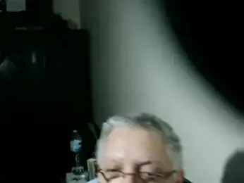 100Tauros — Stripchat stream photo (Mar 2026)