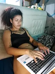 jhenysantos — Stripchat stream photo (Mar 2025)