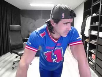 latino23bom — modelo de webcam en línea en chaturbate