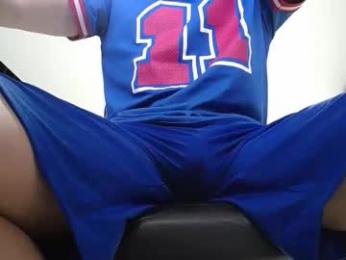 latino23bom — modelo de webcam en línea en chaturbate