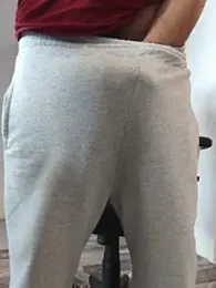 8inch_hunk19 — Stripchat stream photo (Aug 2026)