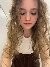 RussianWoman — modelo de webcam en línea en stripchat