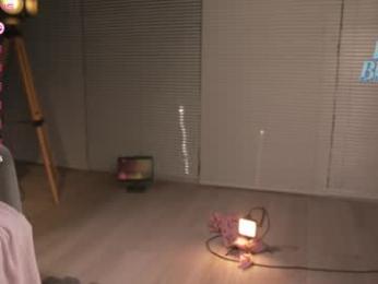 lucie_beltran — modelo de webcam en línea en chaturbate