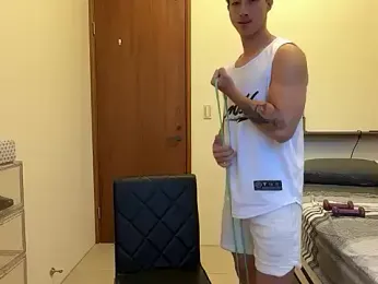 Ace_Min32100 — modelo de webcam en línea en stripchat