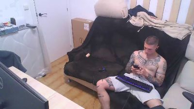 Hunterzito37 — Cam4 stream photo (May 2025)