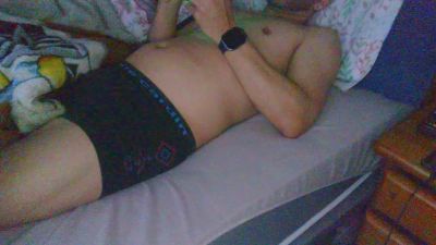 tusvecinitos — Cam4 stream photo (Feb 2026)