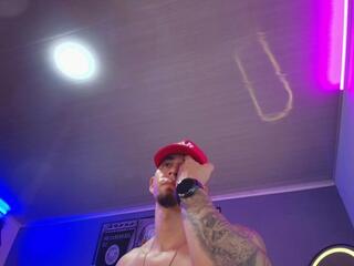 Camilo Alvarezz — flirt4free