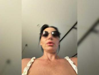 Aleksa-SEX — modelo de webcam en línea en bongacams