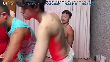 Rtrtq123 — modelo de webcam en línea en stripchat
