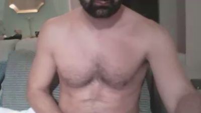 hungbtt20 — Cam4 stream photo (Mar 2026)