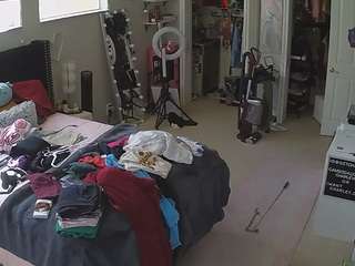 voyeurcam-house-charleys-room — Camsoda stream photo (Aug 2026)
