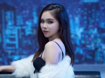 AnnaErena — modelo de webcam en línea en livejasmin