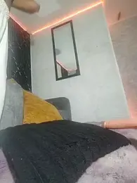 Isis_Hot__ — modelo de webcam en línea en stripchat