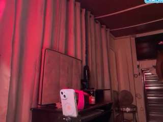 iluvsaffire-bleu — Camsoda stream photo (Apr 2026)