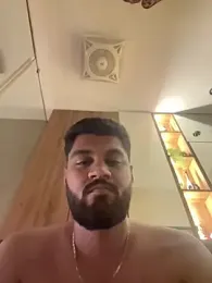 shrreyyyy — Stripchat stream photo (Mar 2026)