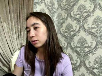ClaudiaChouinard — modelo de webcam en línea en bongacams