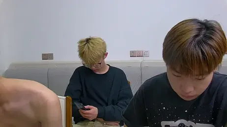 Chili-001 — modelo de webcam en línea en stripchat