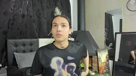 Almaazz — Stripchat stream photo (Aug 2026)