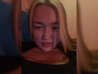 lyalyavivi — modelo de webcam en línea en bongacams