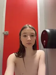 hiding-mila — modelo de webcam en línea en stripchat
