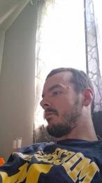 thisstraightbo1 — Cam4 stream photo (Apr 2026)