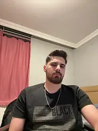 berke3424 — modelo de webcam en línea en stripchat