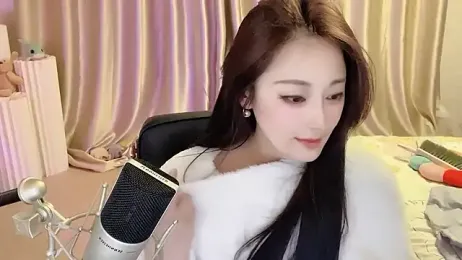 Daisy-77 — Stripchat stream photo (Apr 2025)