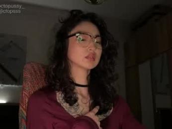 _octopussy_ — Chaturbate stream photo (Apr 2026)