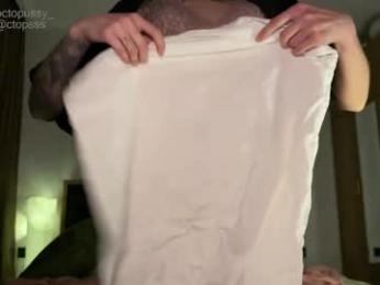 _octopussy_ — Chaturbate stream photo (May 2026)