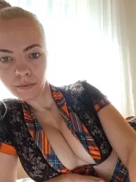 allinqueen — Stripchat stream photo (Mar 2026)