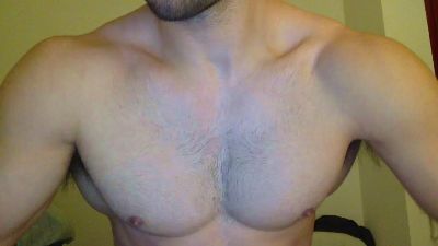 youngst8 — modelo de webcam en línea en cam4