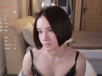 MissEssie — modelo de webcam en línea en bongacams