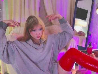 CrazyWine — Bongacams stream photo (Apr 2026)