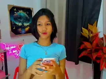 littlemikay — Stripchat stream photo (Feb 2026)