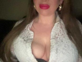 Djelina940 — modelo de webcam en línea en bongacams