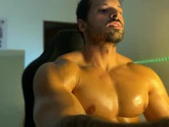 lucasfit24 — modelo de webcam en línea en chaturbate