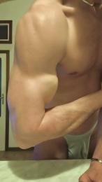 Gil_Hot_ — Cam4 stream photo (Mar 2026)