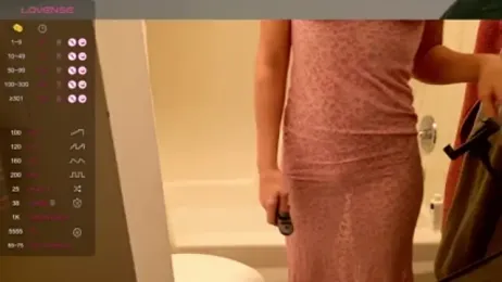 Sabrina185 — Stripchat stream photo (Nov 2023)