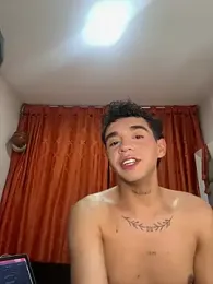 Yoskingg_moisest — Stripchat stream photo (Aug 2026)