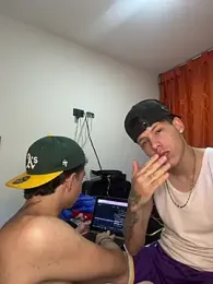 Yoskingg_moisest — modelo de webcam en línea en stripchat