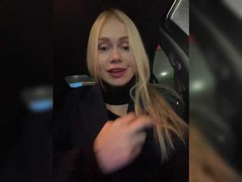 MirandaNow — modelo de webcam en línea en bongacams