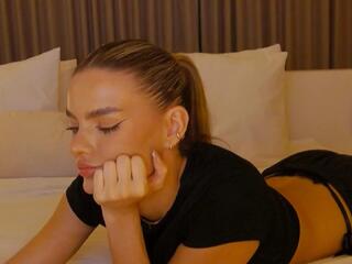 Anais A — Flirt4free profile photo