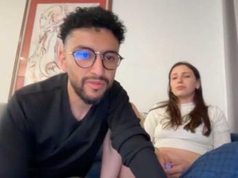 JustTheTwo — modelo de webcam en línea en bongacams