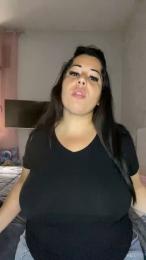Mikela_ — modelo de webcam en línea en cam4